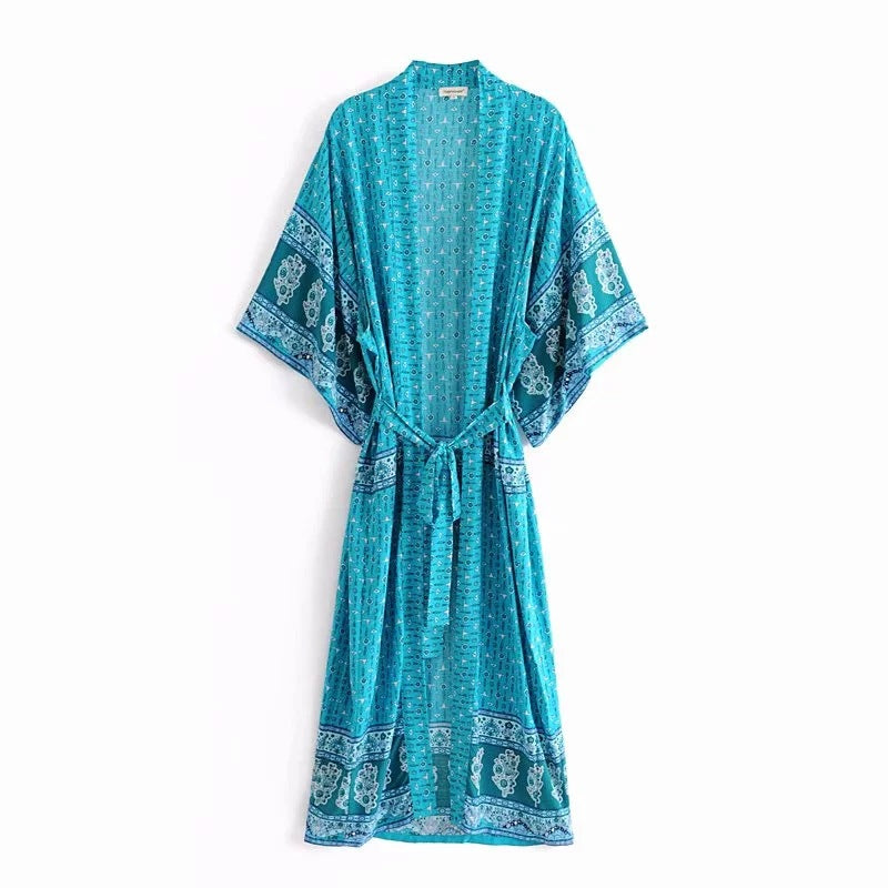 Positioning printed lace kimono