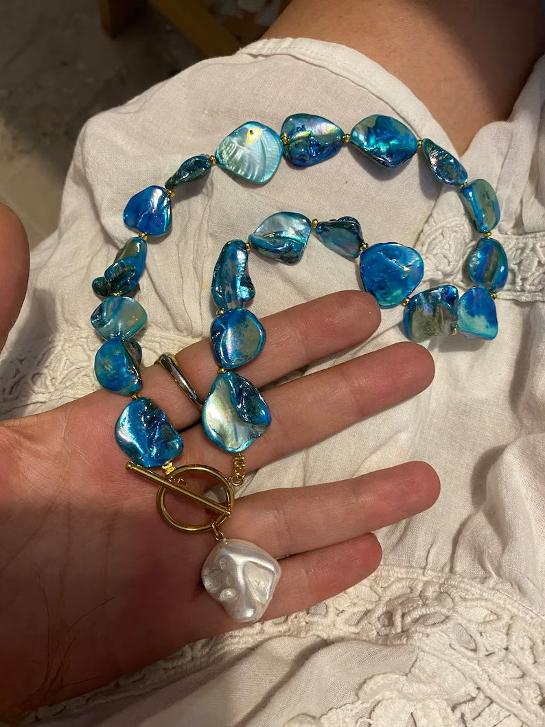 Women's Fashion Irregular Shell Necklace