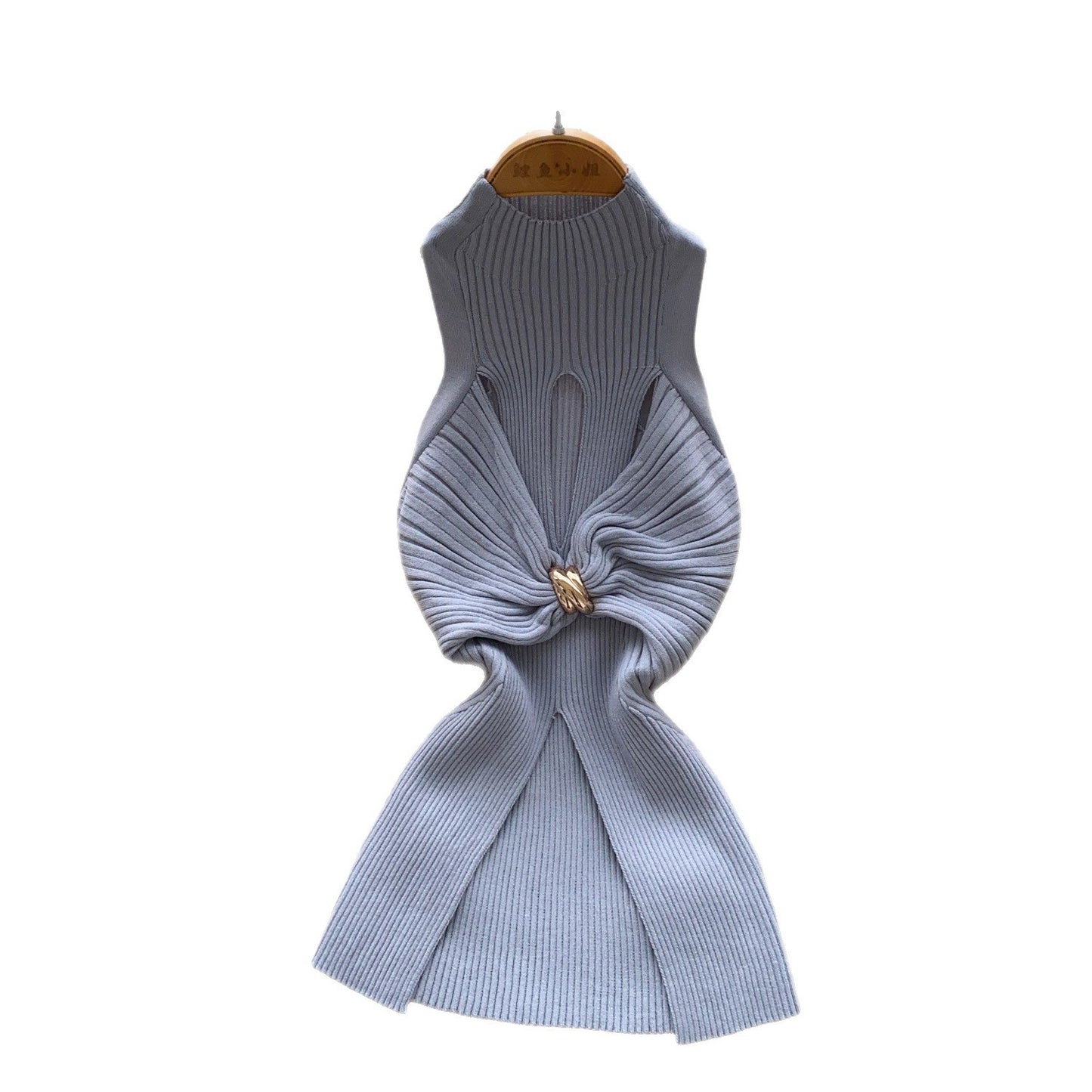 Sleeveless Knitted Vest Metal Twisted Top