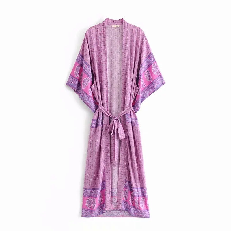 Positioning printed lace kimono